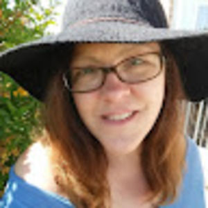 Meet your Posher, Debbie